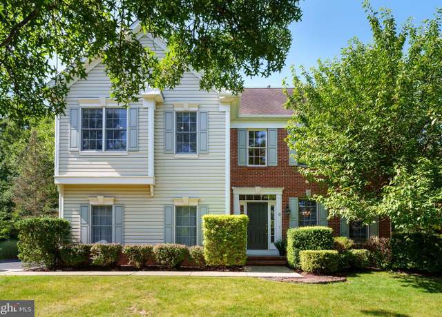 Property at 10 Meetinghouse Ct, Princeton, NJ 08540, 5 beds, 3.5 baths