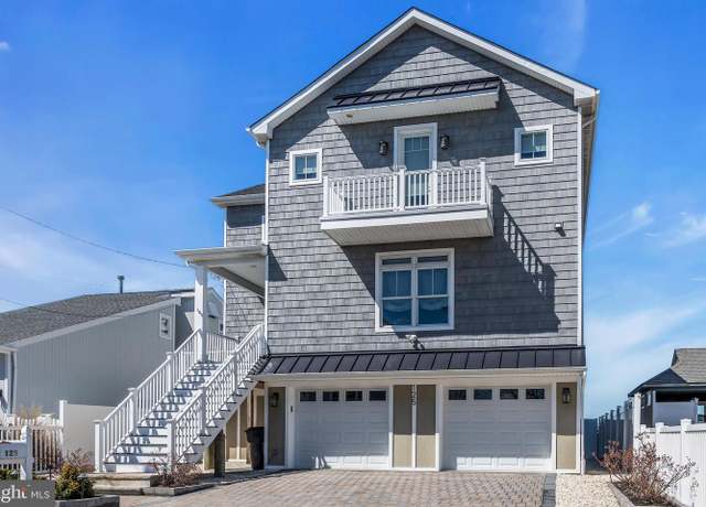 Property at 125 Shore Dr, Brick, NJ 08723, 4 beds, 3.5 baths