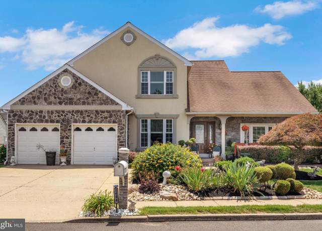 Property at 2404 Elfreths Aly, Bensalem, PA 19020, 4 beds, 2.5 baths
