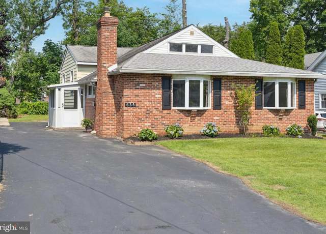 Property at 635 Grand Ave, Havertown, PA 19083, 4 beds, 2 baths
