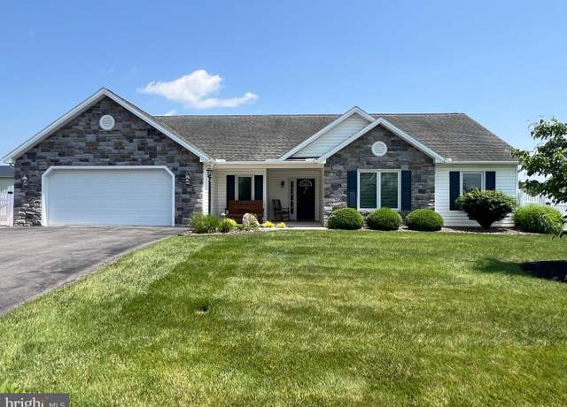Property at 123 Quentin Cir #9, Shippensburg, PA 17257, 3 beds, 2 baths