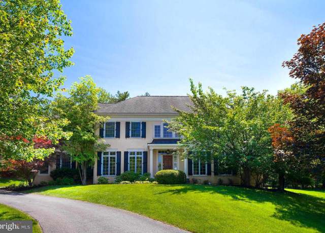 Property at 371 Trillium Ln, Wayne, PA 19087, 5 beds, 3.5 baths