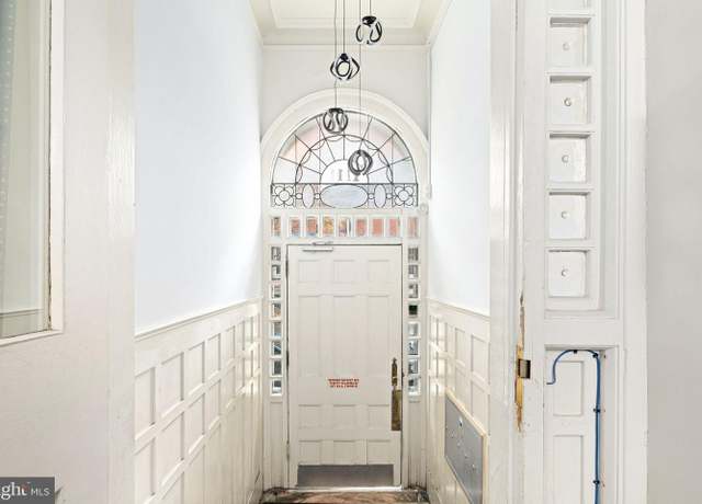 Property at 1111 Spruce St #100, Philadelphia, PA 19107, 1 bed, 1 bath