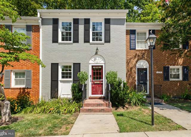 Property at 6627 Burlington Pl, Springfield, VA 22152, 2 beds, 2.5 baths