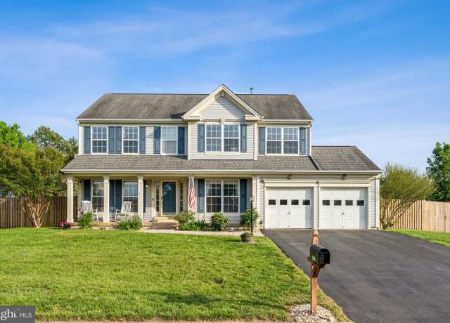 Property at 13860 Bridlewood Dr, Gainesville, VA 20155, 4 beds, 3.5 baths