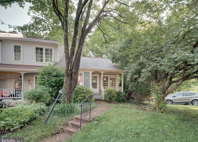 Property at 15069 Maple Glen Ct, Dumfries, VA 22025, 2 beds, 2 baths