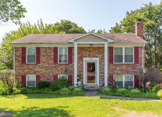 Property at 5955 Plumwood Ln, Woodbridge, VA 22193, 4 beds, 2.5 baths