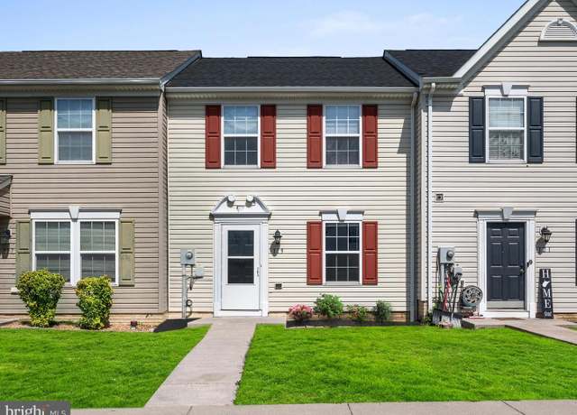 Property at 119 Checko Ct, Martinsburg, WV 25401, 3 beds, 2.5 baths