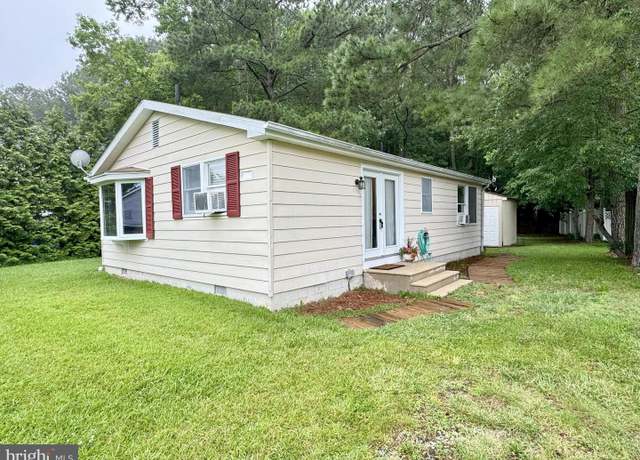 Property at 38884 Captains Ln, Selbyville, DE 19975, 2 beds, 1 bath