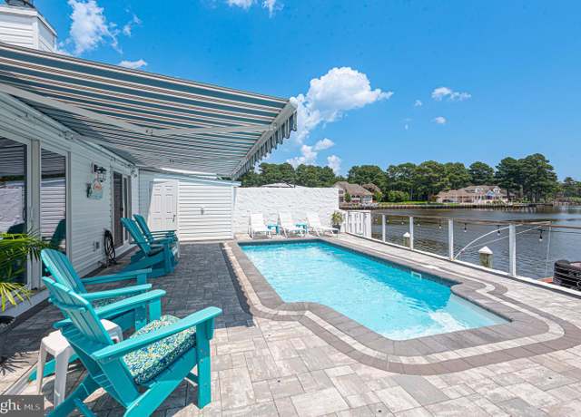 Property at 23 Hunters Pointe Dr #23, Millsboro, DE 19966, 3 beds, 2.5 baths