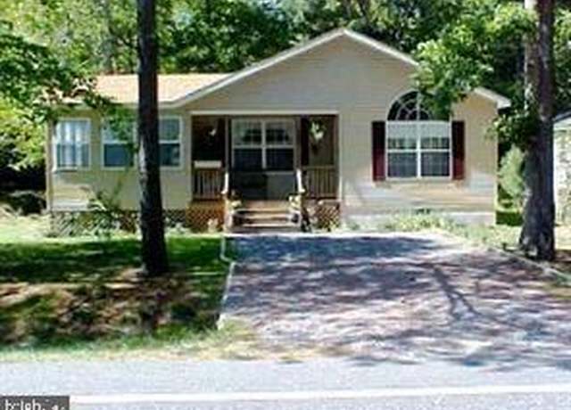 Property at 1040 Ocean Pkwy, Ocean Pines, MD 21811, 3 beds, 2 baths