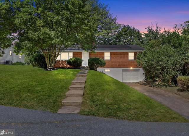 Property at 210 Eastwood Dr, Harrisburg, PA 17109, 4 beds, 1.5 baths
