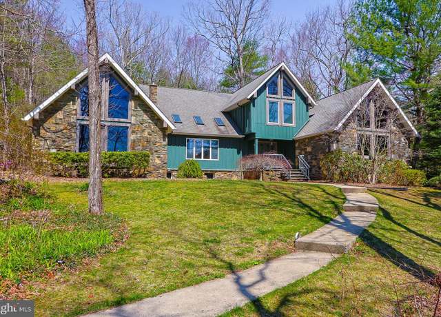 Property at 376 Hty Rd, Kunkletown, PA 18058, 5 beds, 3 baths