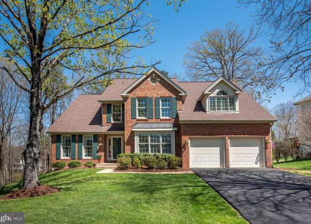 Property at 6183 Snowhill Ct, Centreville, VA 20120, 5 beds, 3.5 baths