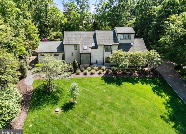 Property at 3 Welwyn Pl, Henrico, VA 23229, 7 beds, 5.5 baths