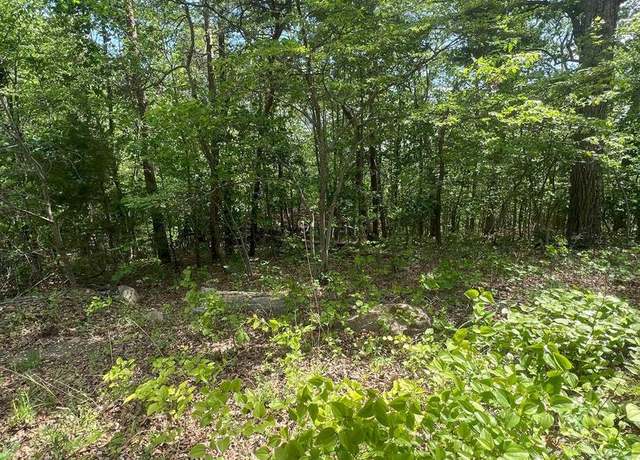 Property at 427 Long View Dr, Luray, VA 22835