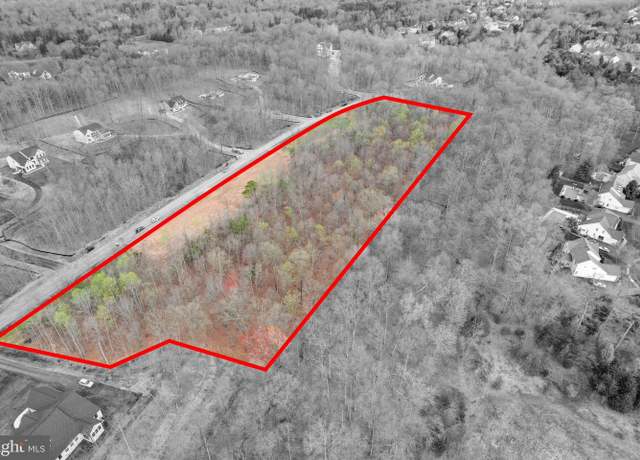 Property at 15070 Fallen Oaks Pl, Gainesville, VA 20155