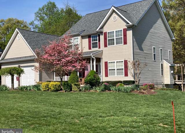 Property at 935 Braeburn Dr, Martinsburg, WV 25403, 4 beds, 3.5 baths
