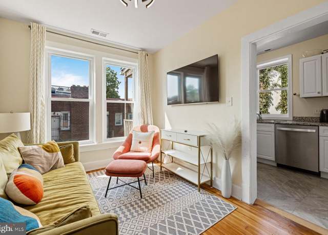 Property at 325 V St NE, Washington, DC 20002, 8 beds, 3 baths