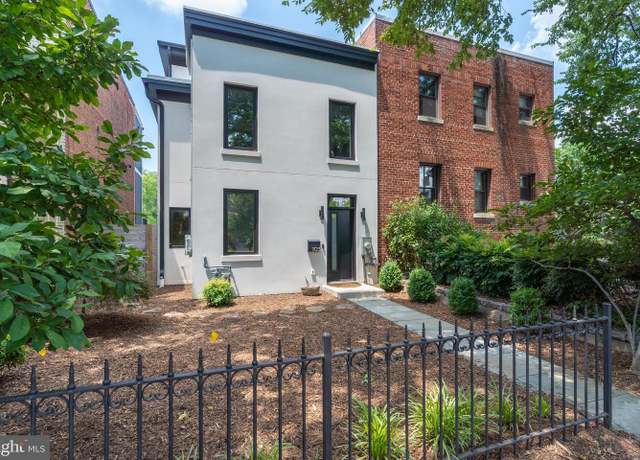 Property at 103 17th St SE, Washington, DC 20003, 3 beds, 2.5 baths