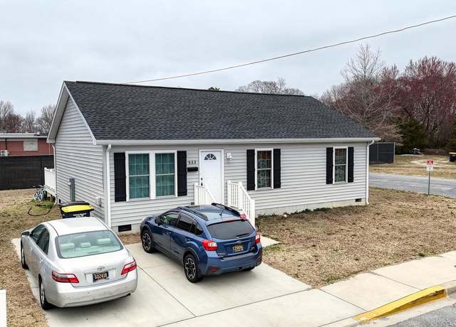 Property at 533 W 7th St, Laurel, DE 19956, 3 beds, 2 baths