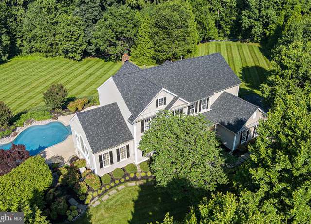 Property at 2005 Sleepy Hollow Dr, Woodbine, MD 21797, 4 beds, 3.5 baths