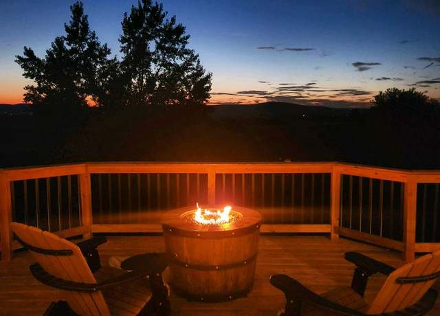 Property at 4514 Cherry Ln, Jefferson, MD 21755, 4 beds, 3.5 baths
