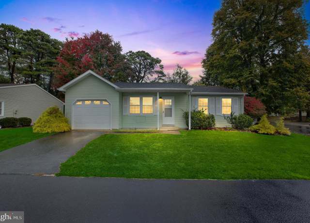 Property at 46 Keene St, Manchester Township, NJ 08759, 2 beds, 1.5 baths