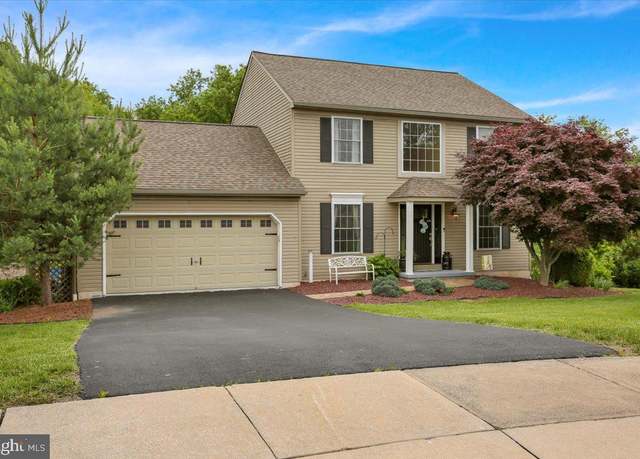 Property at 7 Kantner Ln N, Reading, PA 19607, 3 beds, 2.5 baths