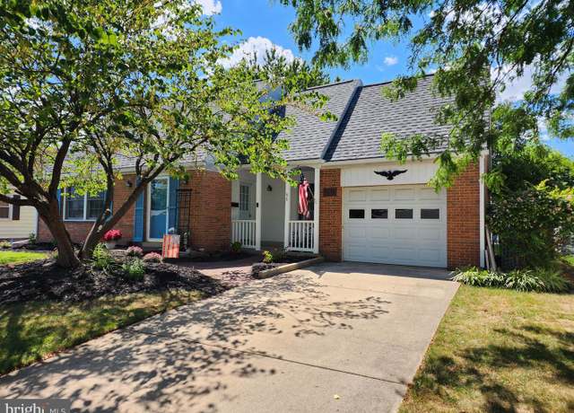 Property at 11 High St, Enola, PA 17025, 3 beds, 1.5 baths