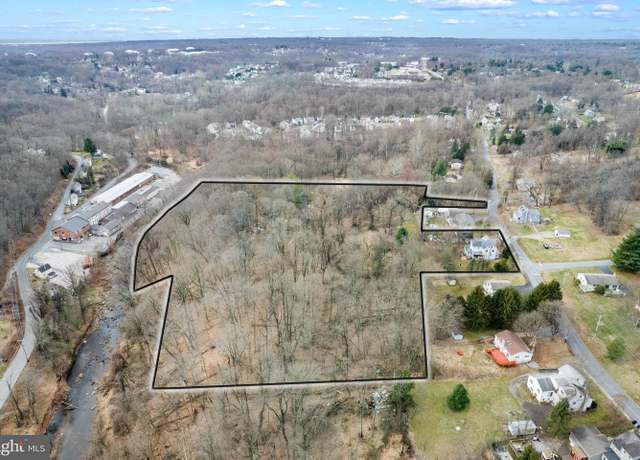 Property at 324 Crozerville Rd, Aston, PA 19014
