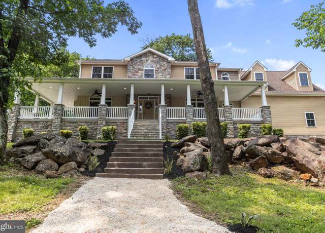 Property at 3137 Laughead Ln, Garnet Valley, PA 19060, 4 beds, 3.5 baths