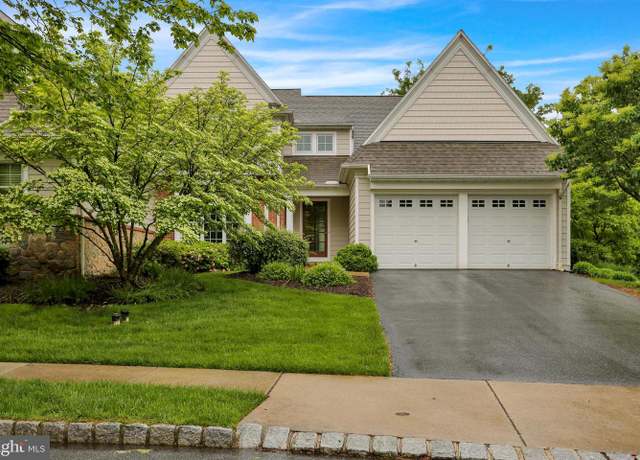 Property at 116 Bank Barn Ln, Lancaster, PA 17602, 3 beds, 3 baths