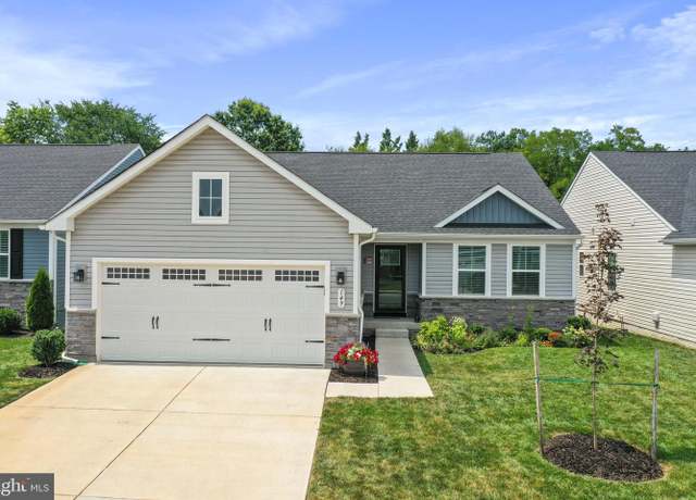 Property at 149 Massie St, Stephens City, VA 22655, 3 beds, 3 baths