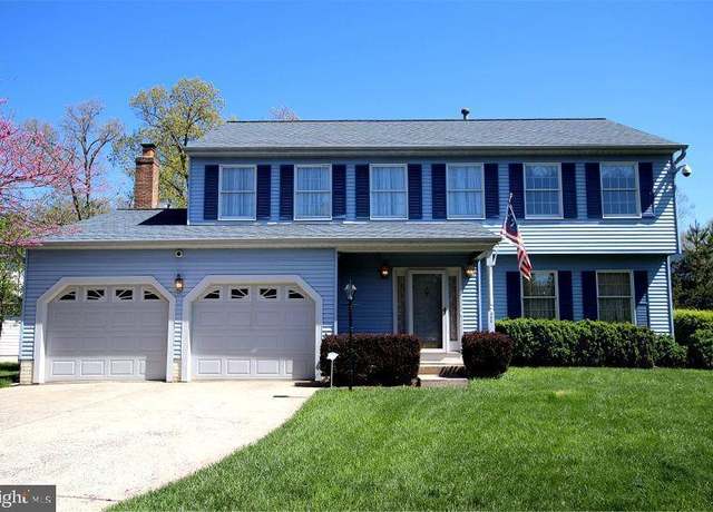 Property at 400 Gary Ct, Sterling, VA 20164, 4 beds, 2.5 baths