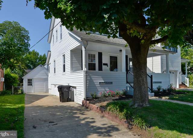 Property at 31 W Whitlock Ave, Winchester, VA 22601, 3 beds, 1.5 baths