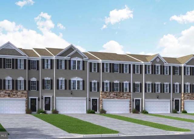 Property at 7 Sorento Ct, Inwood, WV 25428, 4 beds, 3.5 baths