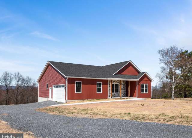 Property at 34 Canoles Ln, Berkeley Springs, WV 25411, 3 beds, 2.5 baths