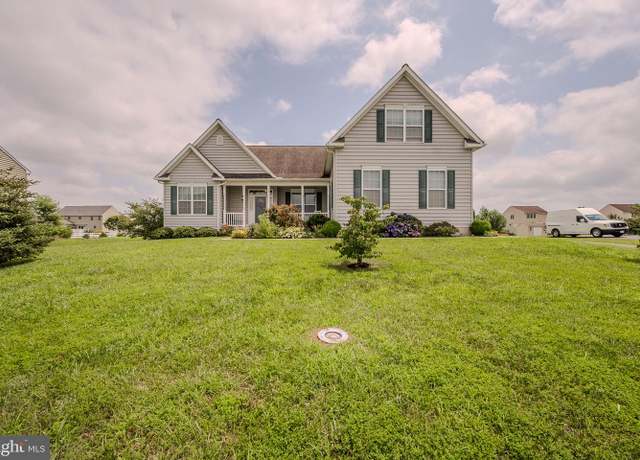 Property at 631 Sunrise Dr, Clayton, DE 19938, 3 beds, 2 baths