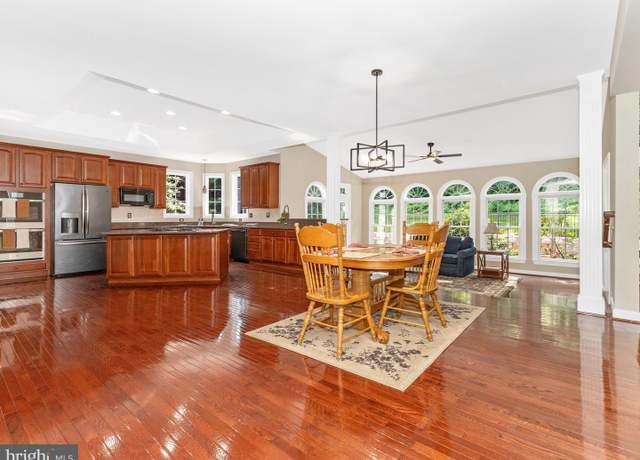Property at 25024 Johnson Farm Rd, Laytonsville, MD 20882, 4 beds, 4.5 baths