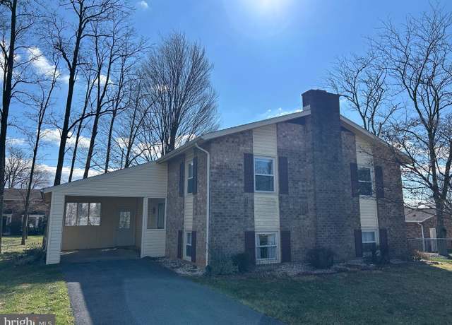 Property at 405 E Magnolia Ave, Hagerstown, MD 21742, 3 beds, 2 baths