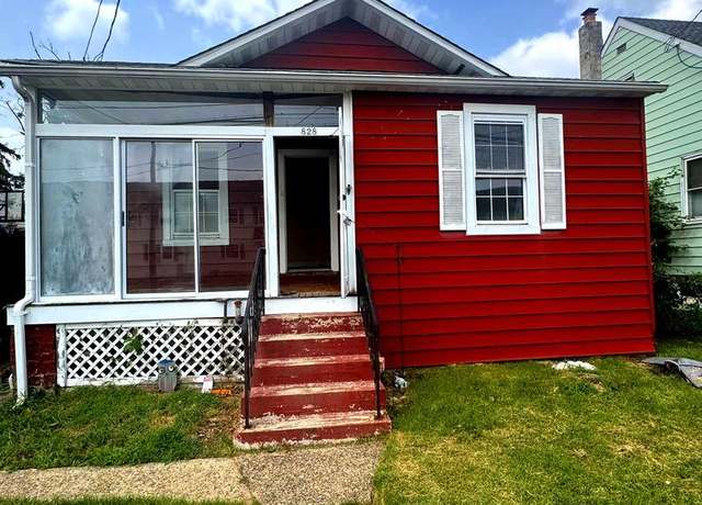 Property at 828 Wood St, Burlington, NJ 08016, 2 beds, 1 bath