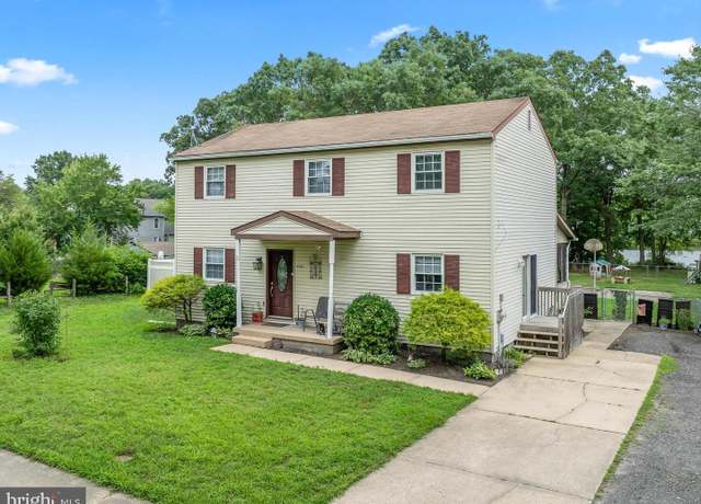 Property at 420 Spring Rd, Hammonton, NJ 08037, 4 beds, 1.5 baths