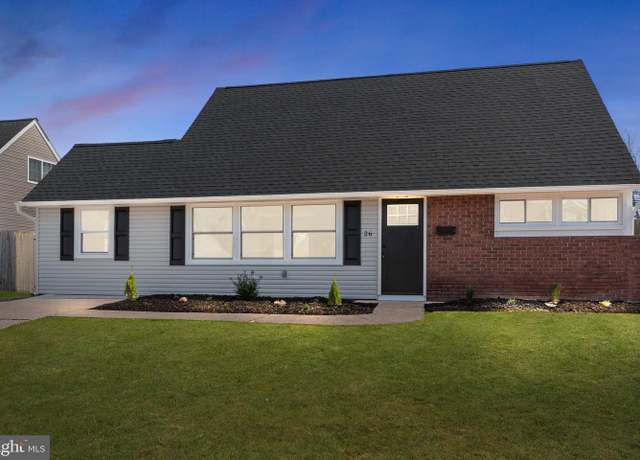 Property at 26 Kindle Ln, Levittown, PA 19055, 4 beds, 3 baths