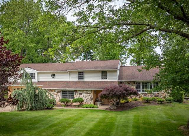 Property at 496 Holly Knoll Dr, Churchville, PA 18966, 4 beds, 3.5 baths