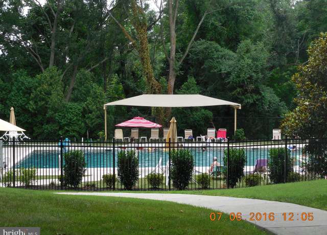 Property at 1030 E Lancaster Ave #306, Bryn Mawr, PA 19010, 2 beds, 1 bath