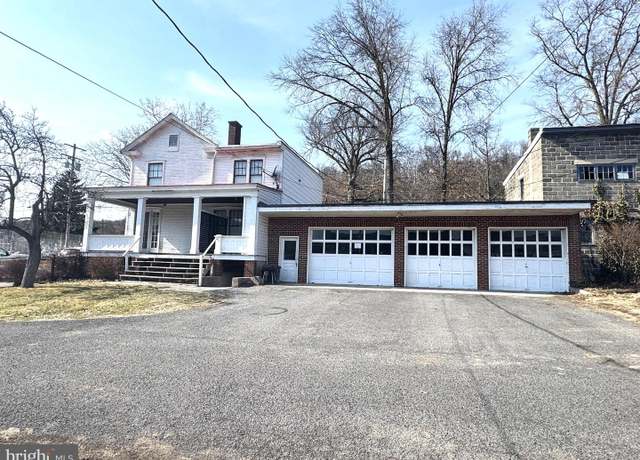Property at 109 N Main St, Lewistown, PA 17044, 4 beds