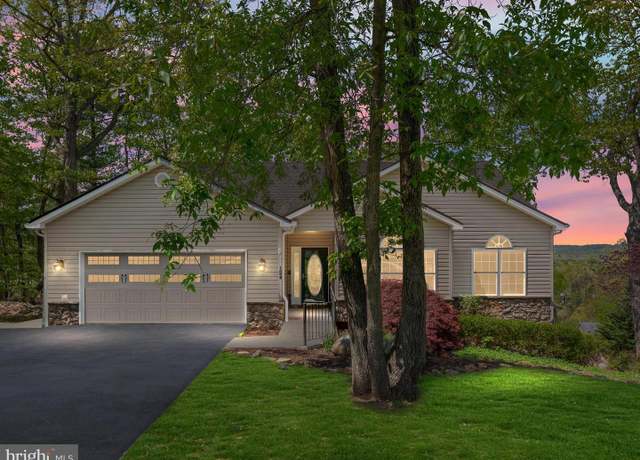 Property at 124 Downhill Cir, Cross Junction, VA 22625, 3 beds, 2 baths