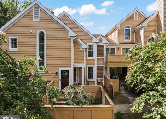 Property at 1445 Church Hill Pl, Reston, VA 20194, 2 beds, 1 bath