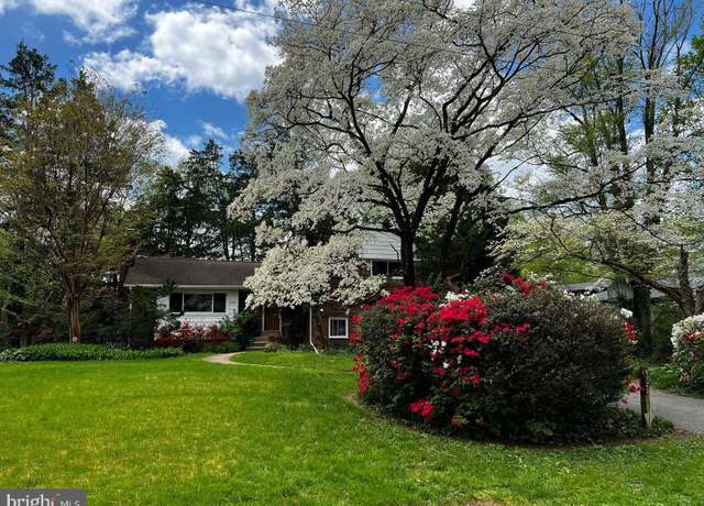 Property at 6523 Kerns Rd, Falls Church, VA 22044, 4 beds, 4 baths